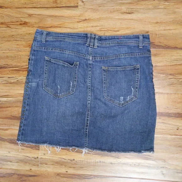 Pure Energy size 14 jean skirt - Picture 2 of 7